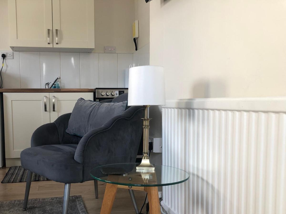 Little Park Holiday Homes Self Catering Cottages 1 & 2 Bedrooms Available Close To Tutbury Castle Exterior photo